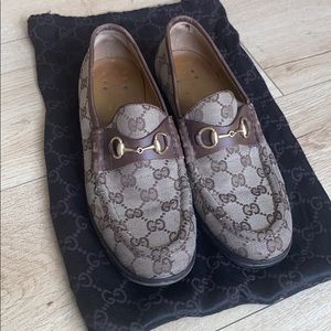 Vintage GUCCI horsebit loafers size 37 1/2 (US 7)